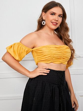 SHEIN Privé 大碼厚露肩泡泡袖褶皺胸圍短款上衣