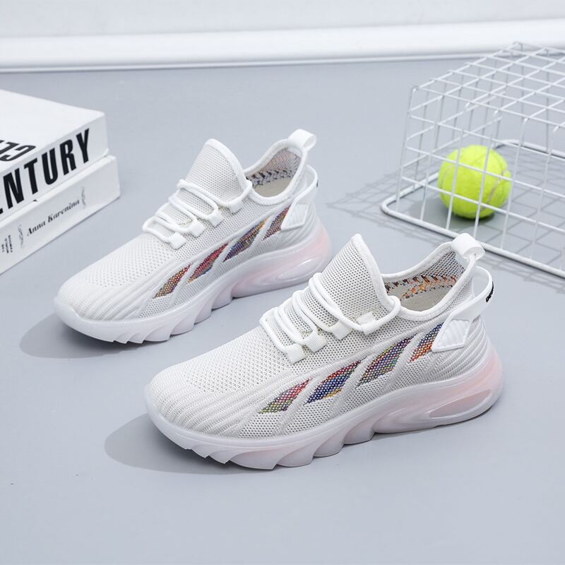 

Lace Up Decor Knit Running Shoes, White