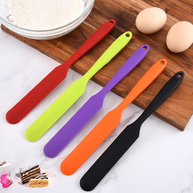 

1pc Random Color Baking Scraper, Multicolor