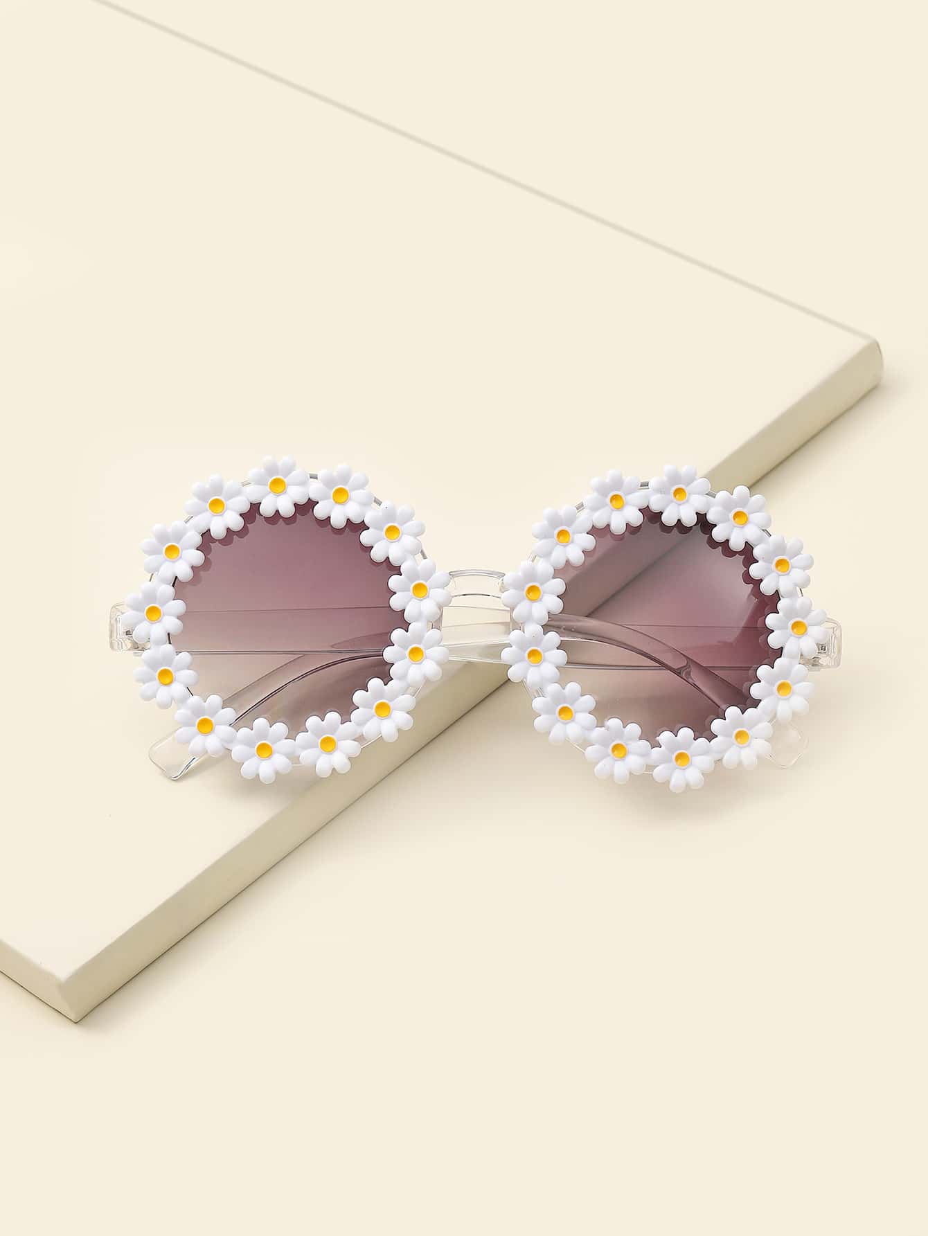 Kính râm trang trí hoa cho bé gái mới biết đi - Nhiều màu - Xem 1