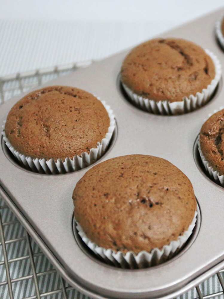 100pcs Cupcake Paper Cup, White Cake Paper Liner, Cupcake Wrap For Baking - White - View 4