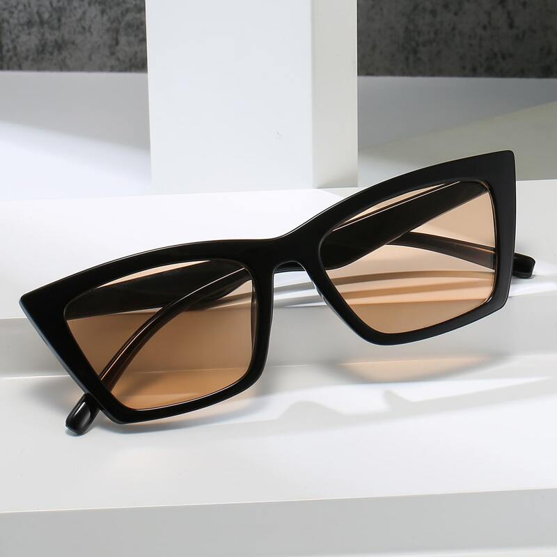 

Cat Eye Sunglasses