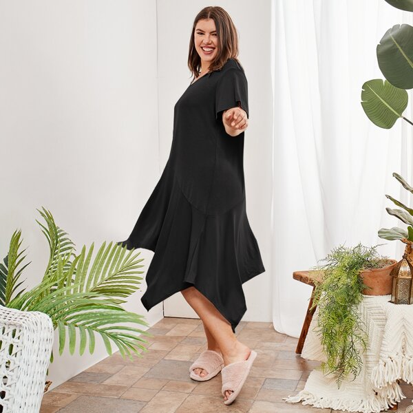 

Plus Hanky Hem Night Dress, Black