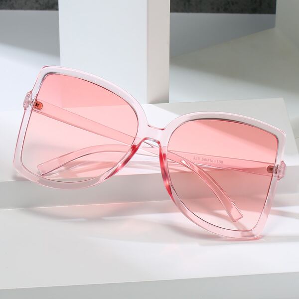 

Tinted Lens Oversized Sunglasses