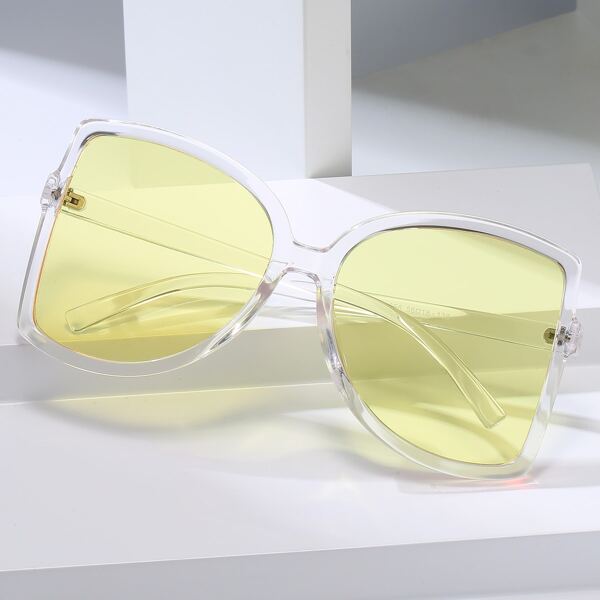 

Tinted Lens Oversized Sunglasses
