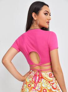 SHEIN BAE 低領交叉繫帶短款上衣 - 玫紅色 - 查看 2