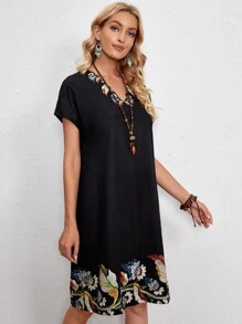 Floral Print V Neck Dress - Black - View 3