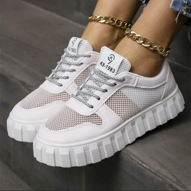 

Lace Up Front Breathable Skate Shoes, White