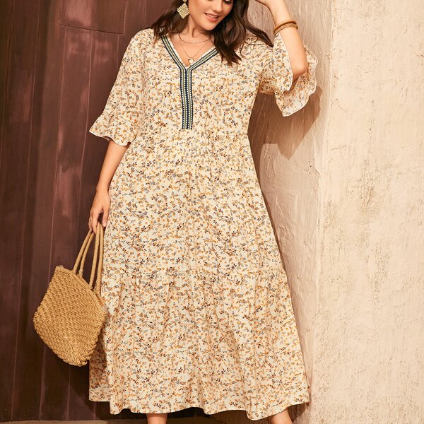 

Plus Ditsy Floral Contrast Geo Tape Smock Dress, Multicolor