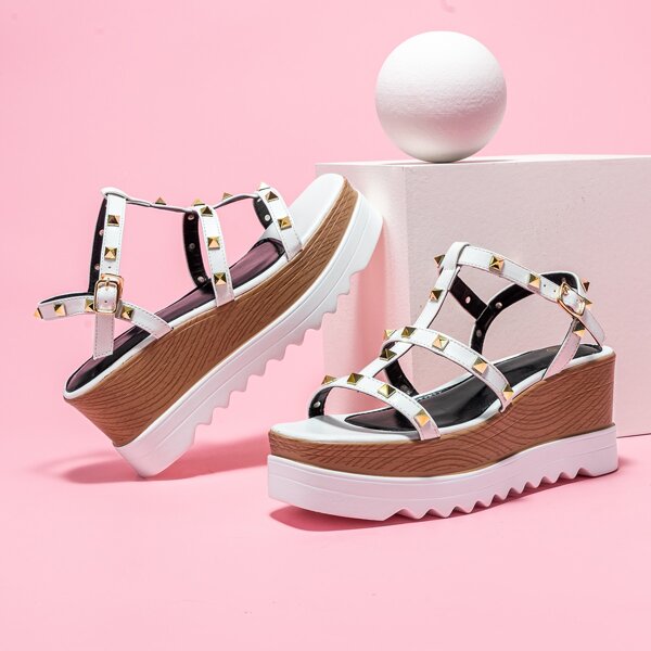 

Spiked Decor Gladiator Flatform Sandals, White