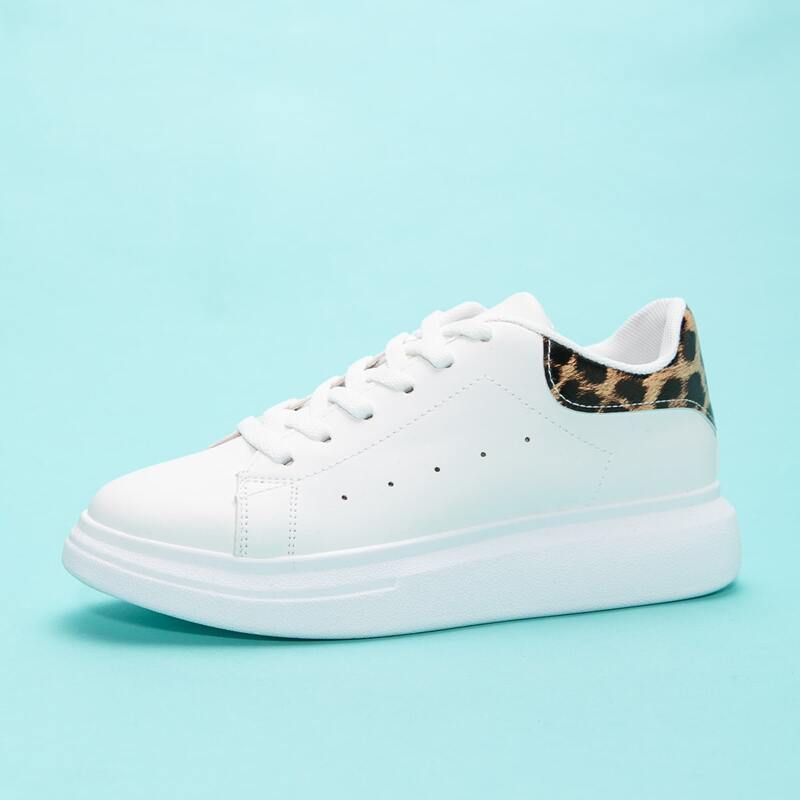

Leopard Detail Lace-up Front Skate Shoes, White
