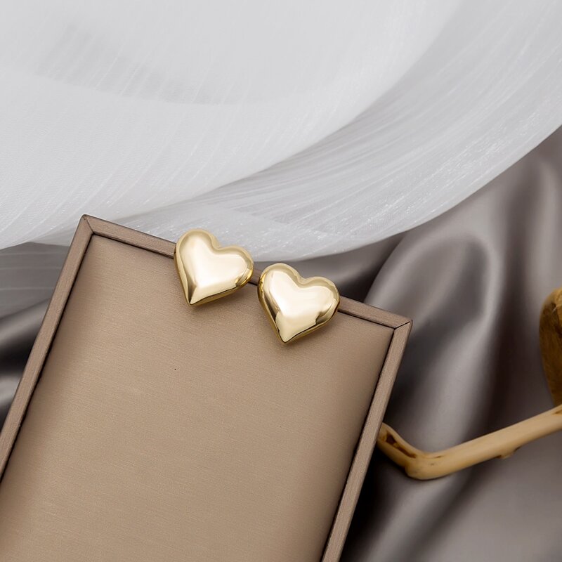 

Heart Stud Earrings, Gold