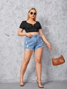 Plus Scoop Neck O-ring Detail Crop Tee - Black - View 4