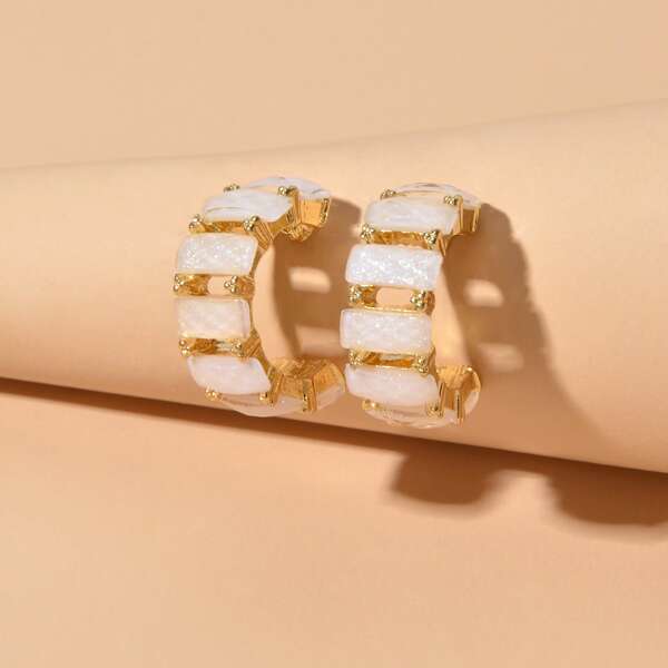 

Geometric Design Open Hoop Earrings, Gold