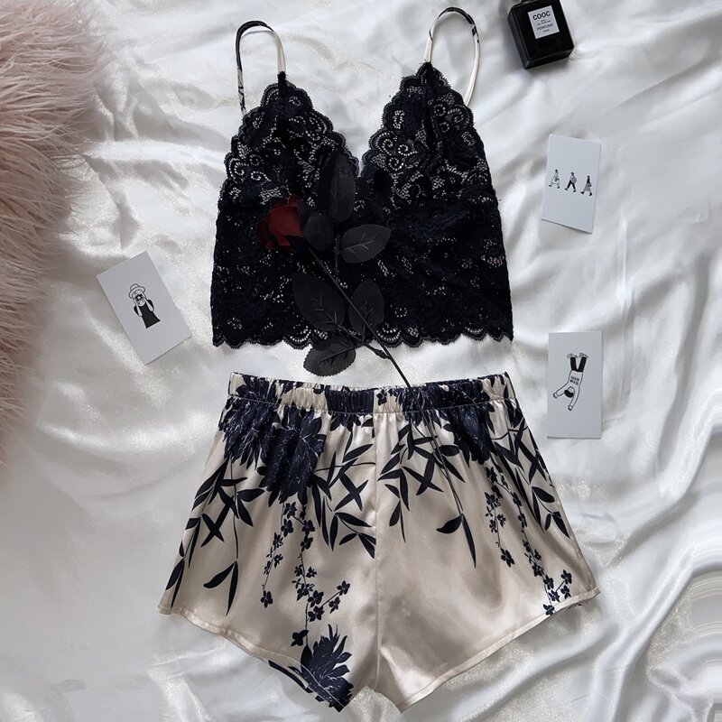 

Lace Crop Cami Top & Floral Print Satin Shorts Night Set, Multicolor