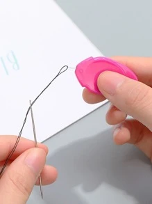 جهاز لتمرير خيط عبر الإبرة بلون عشوائي 5 قطع - متعدد الألوان - مشاهدة 4