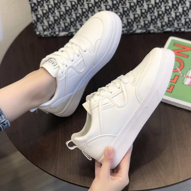 

Minimalist Skate Shoes, White