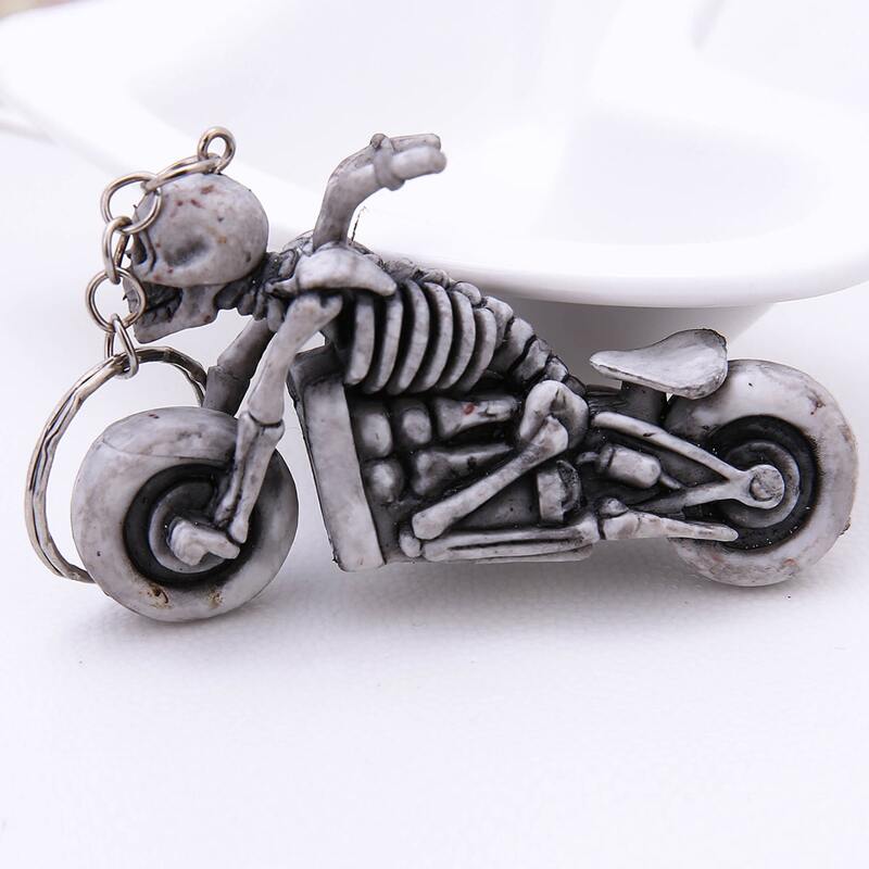 

1pc Skull Keychain, Silver