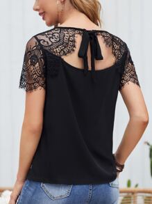 SHEIN Clasi 蕾絲肩部和袖上衣