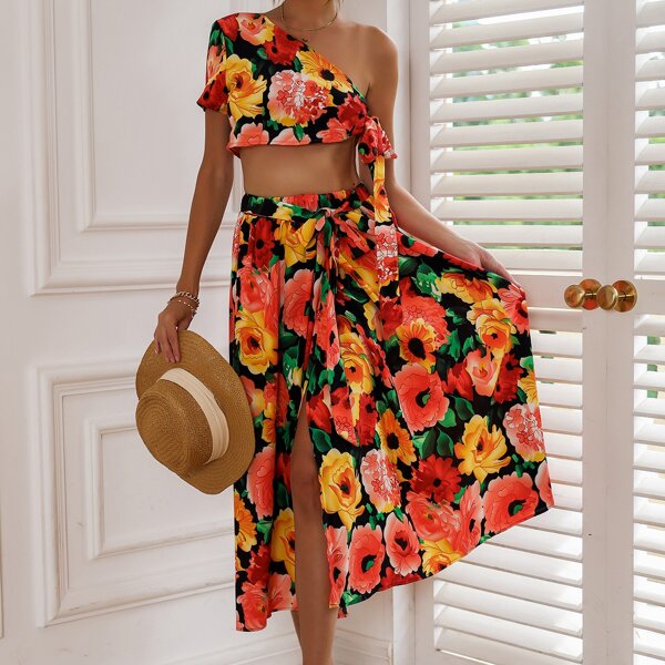 

Allover Floral One Shoulder Top With Split Thigh Skirt, Multicolor