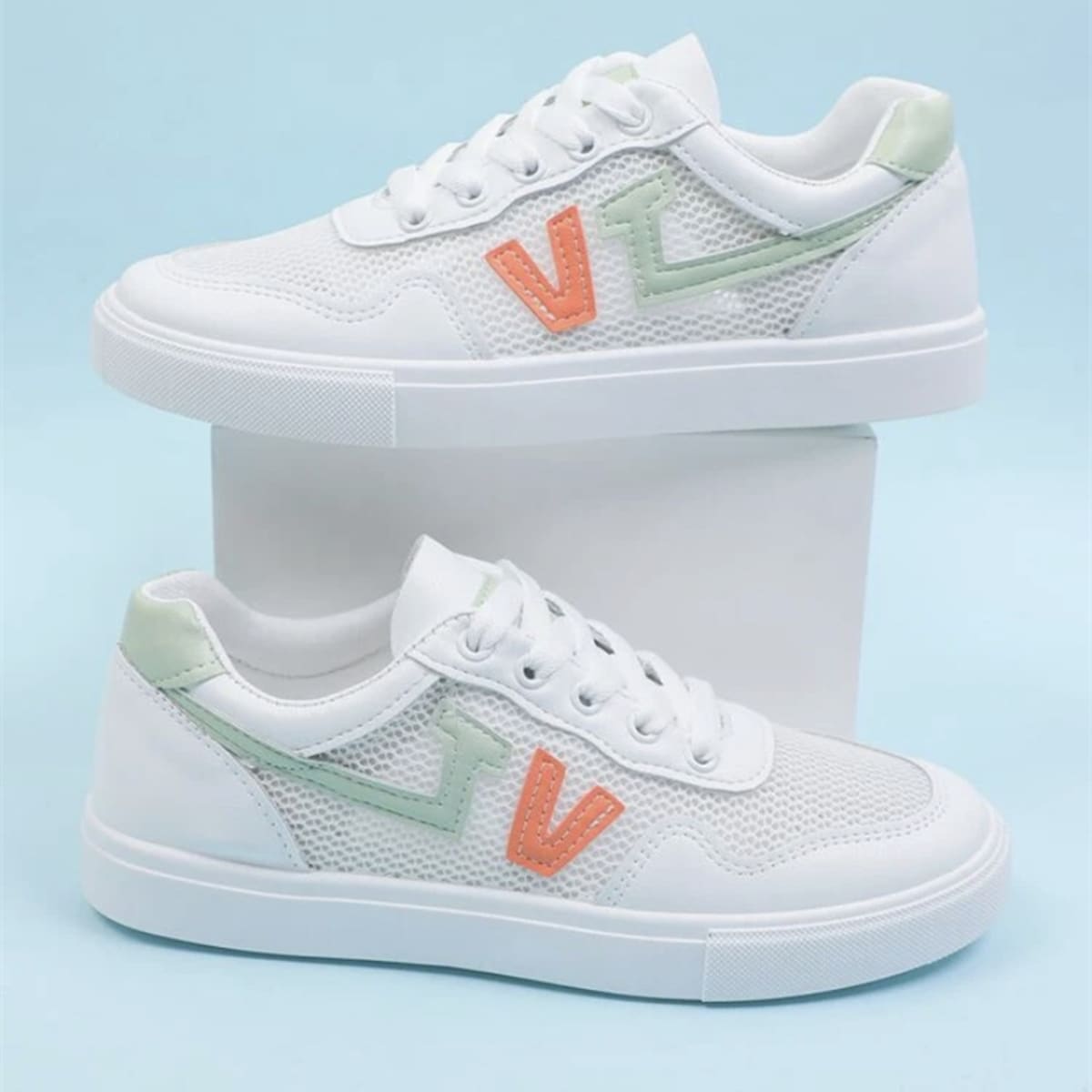 

Lace Up Front Mesh Skate Shoes, Green