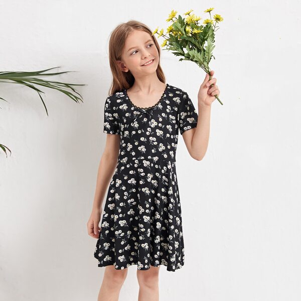 

Girls Daisy Floral Lace Trim Dress, Black