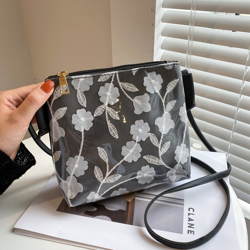 

Flower Appliques Crossbody Bag, Black