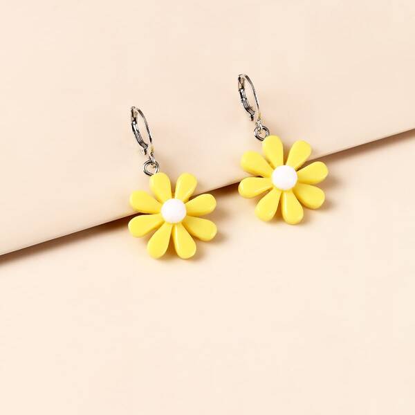 

Girls Flower Charm Earrings, Yellow
