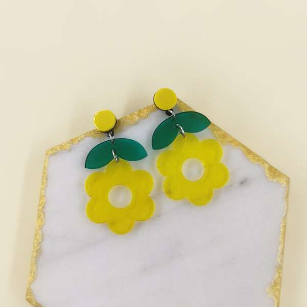 

Flower Design Earrings, Multicolor