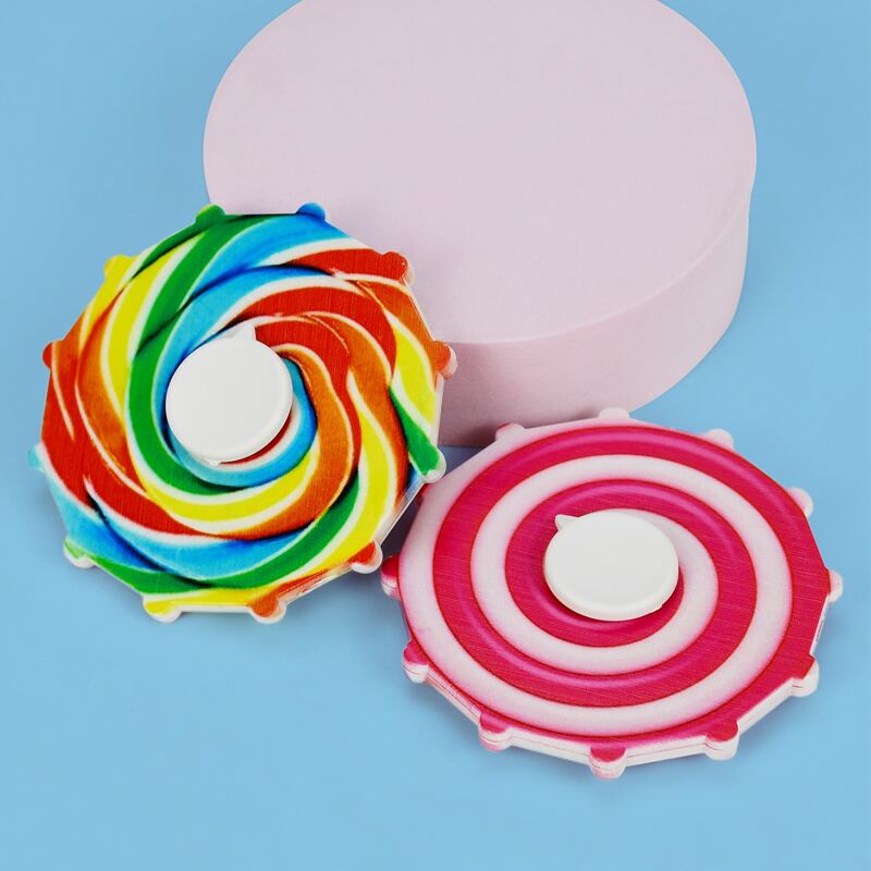 

1pc Random Spinning Top, Multicolor