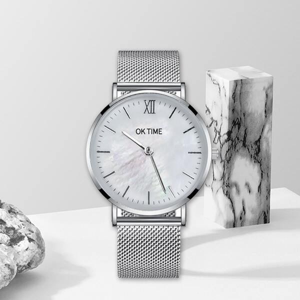 

Men Mesh Strap Quartz Watch