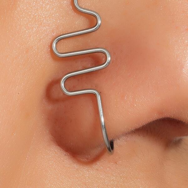 

Men Structured Nose Cuff, Silver