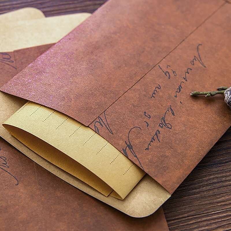 

4pcs Letter Graphic Envelope, Redwood