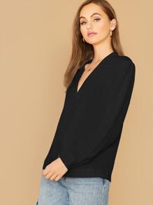 BizChic Damska luźna bluzka satynowa z długim rękawem i głębokim dekoltem w serek, podstawowy styl na miejskie dojazdy do pracy, prosty, elegancki, swobodny strój biznesowy, odpowiedni dla nauczycieli i do biura, jesień