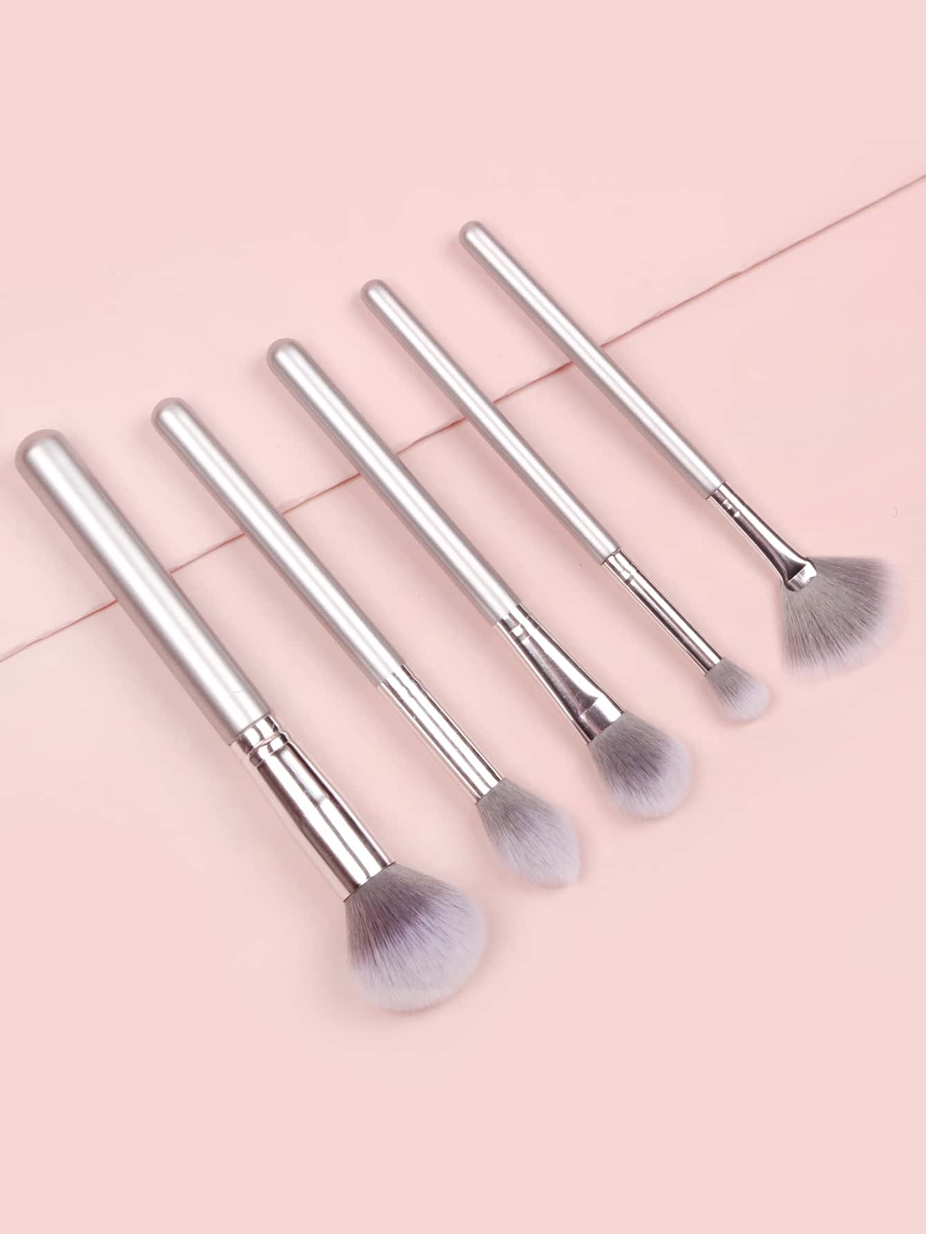 5件套化妆刷套装，化妆刷套装，化妆刷包，化妆刷套装，全套化妆刷，化妆刷套装，全套化妆工具，刷子套装，化妆刷套装，化妆礼品套装，套装，赠品，专业化妆刷，全套化妆工具 - 銀色 - 查看 1