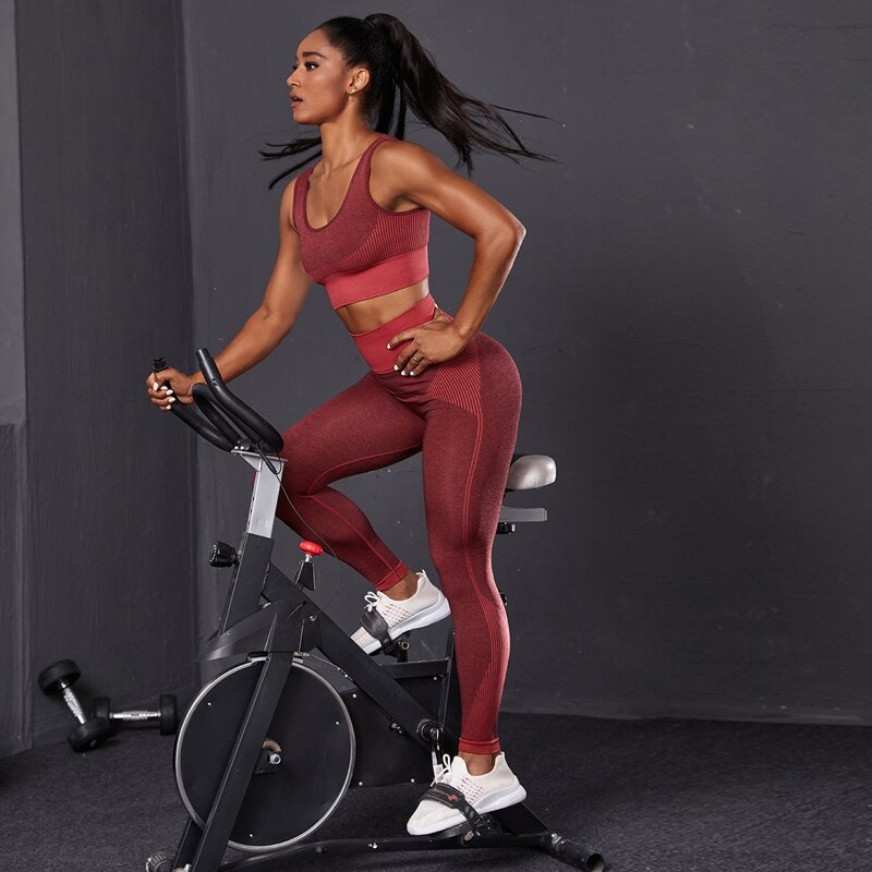 

Colorblock Sports Bra & Wide Waistband Leggings, Red