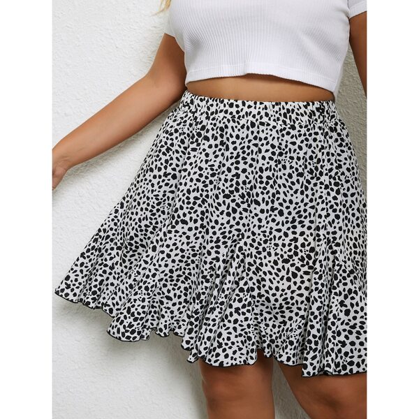 

Plus All Over Print Skirt, Black and white