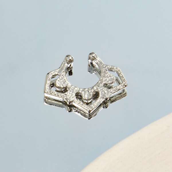 

Hollow Out Nose Ring, Silver