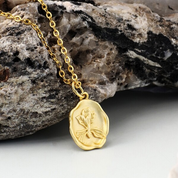 

Irregular Pendant Necklace, Gold