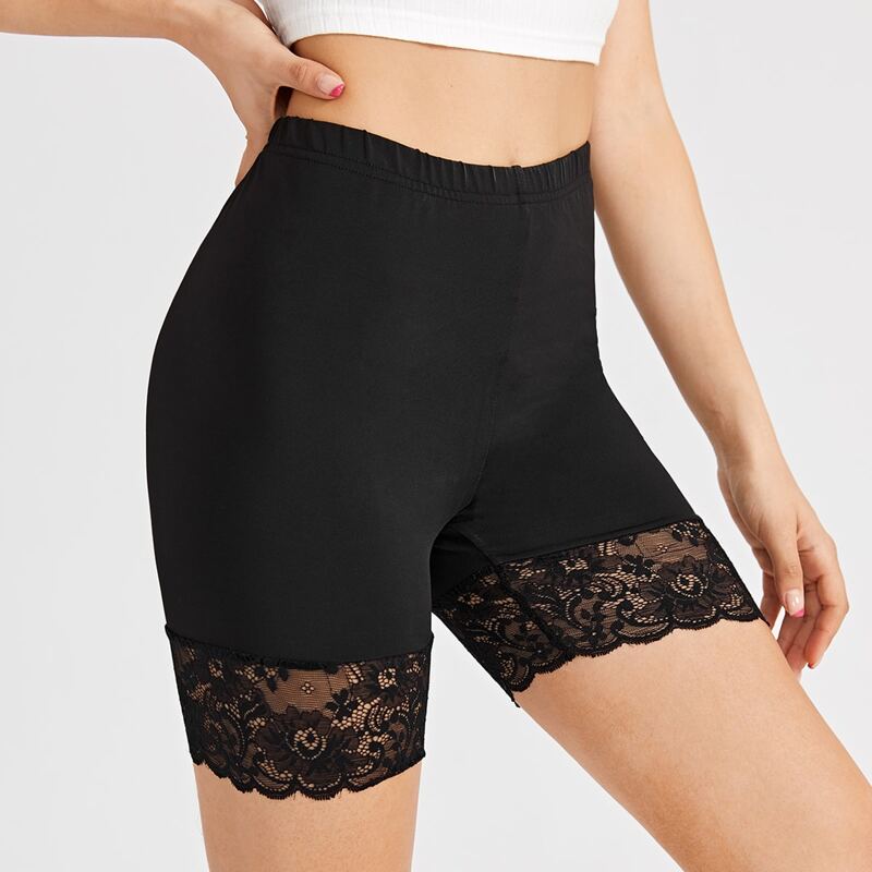 

Contrast Lace Biker Shorts, Black