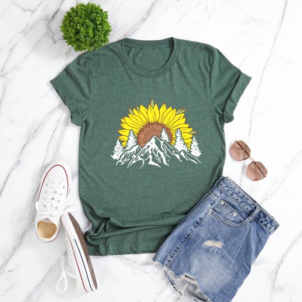 

Plus Floral & Hills Print Tee, Green