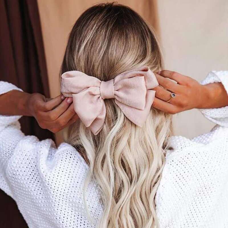 

Bow Design Hair Clip, Coral pink