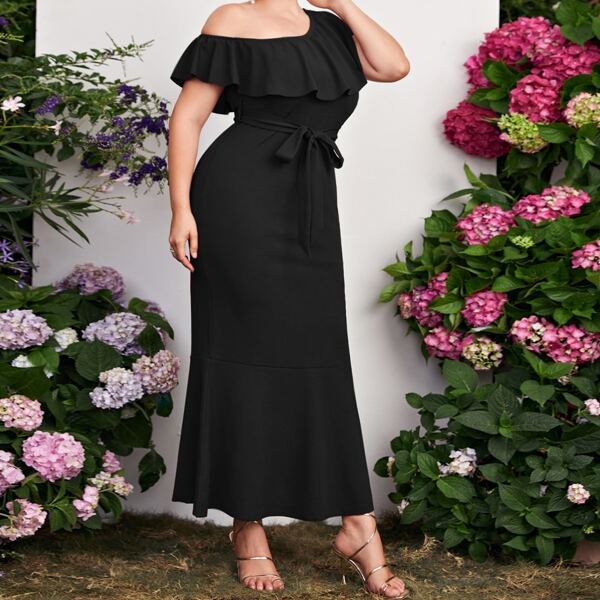 

Plus Asymmetrical Neck Mermaid Hem Belted Dress, Black