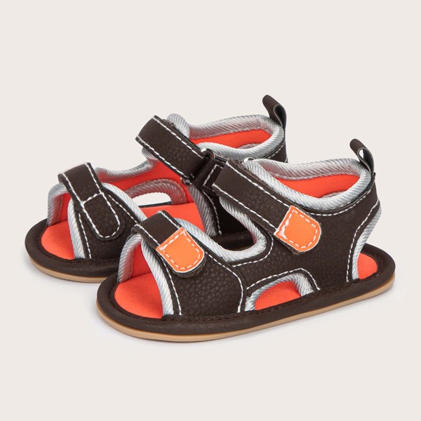 

Boys Velcro Strap Sports Shoes, Coffee brown