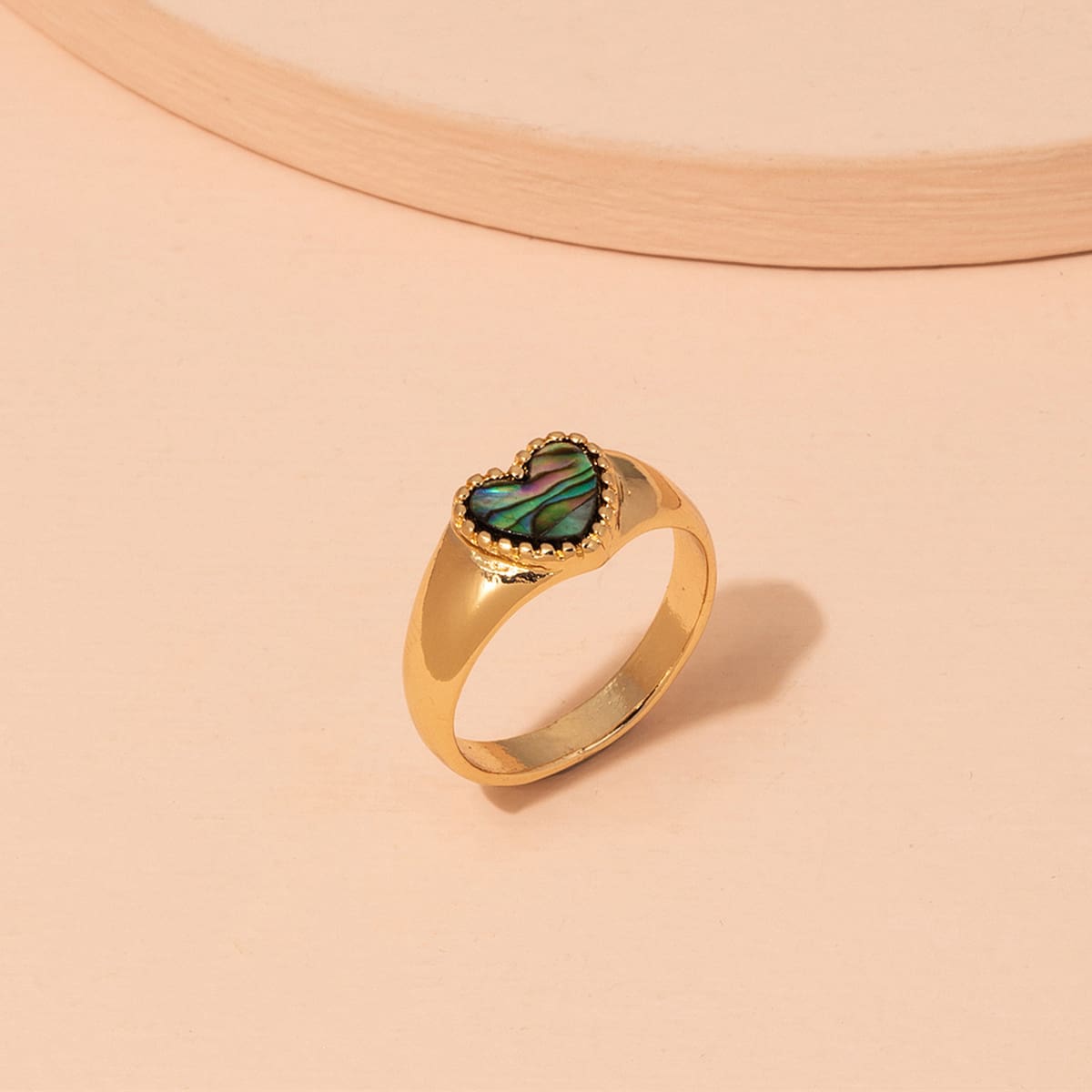 

Heart Decor Ring, Gold