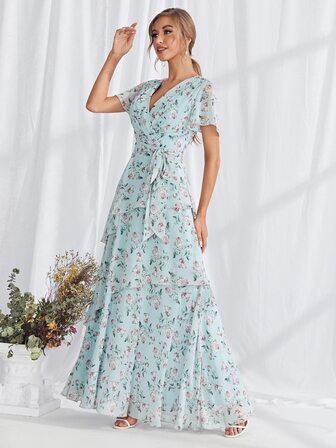 Omgiven Kontrast Spets Omlott Blommig Mönster Elegant Klänning