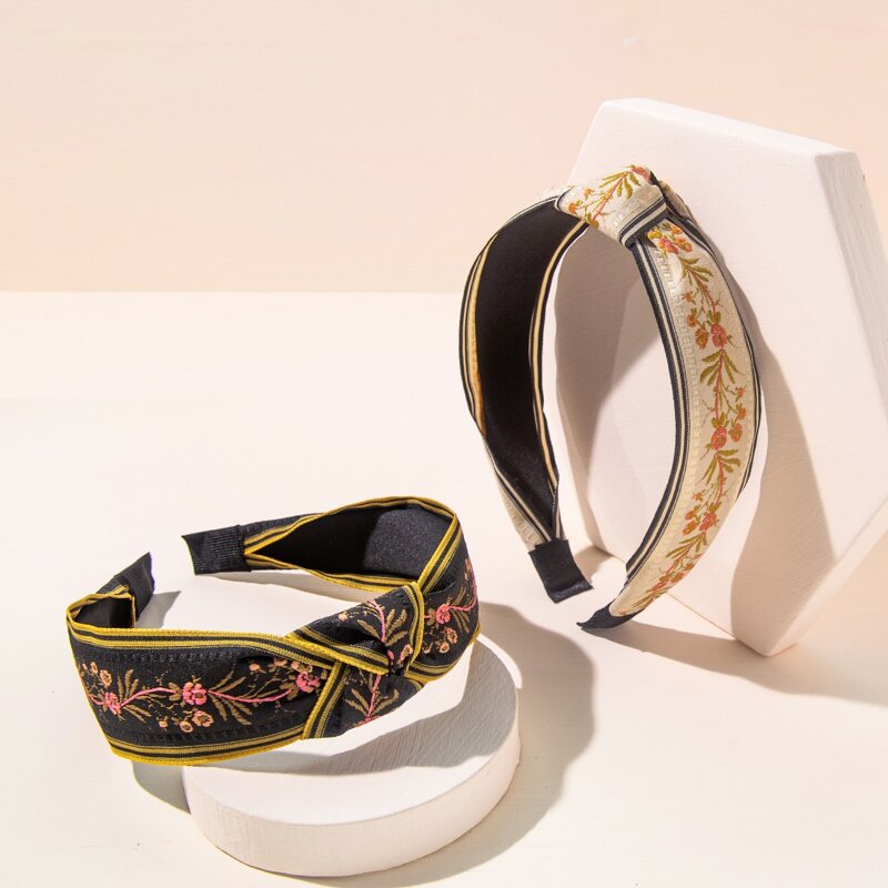 

2pcs Floral Embroidery Headband, Multicolor