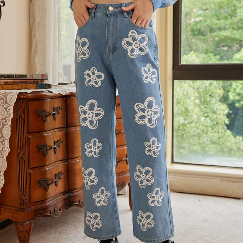

Floral Graphic Jeans, Medium wash