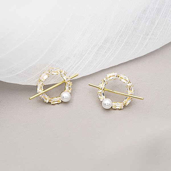 

Hollow Out Stud Earrings, Gold
