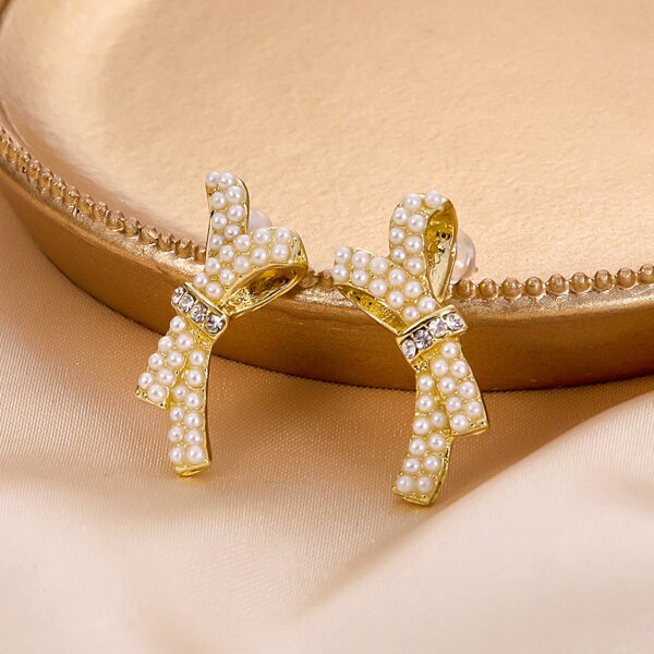 

Faux Pearl Decor Bow Stud Earrings, Gold